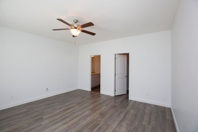 165 Joanna Gillard Ln., Georgetown, SC 29440
