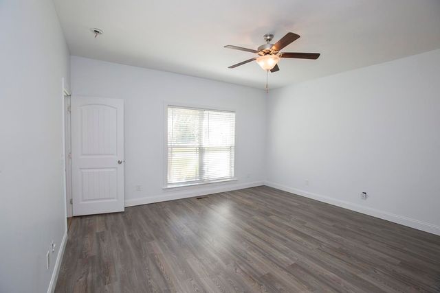 165 Joanna Gillard Ln., Georgetown, SC 29440
