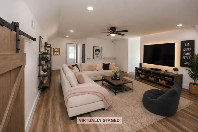 165 Joanna Gillard Ln., Georgetown, SC 29440