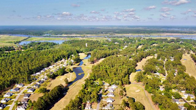 165 Joanna Gillard Ln., Georgetown, SC 29440