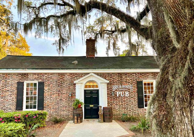 165 Joanna Gillard Ln., Georgetown, SC 29440