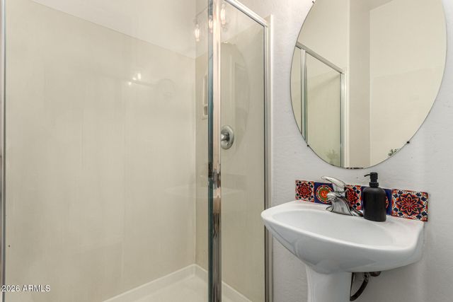 6009 S 15TH Drive, Phoenix, AZ 85041