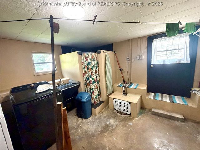 607 Cunningham Street, St Albans, WV 25177
