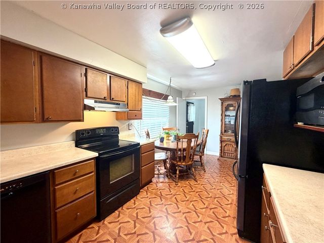 607 Cunningham Street, St Albans, WV 25177