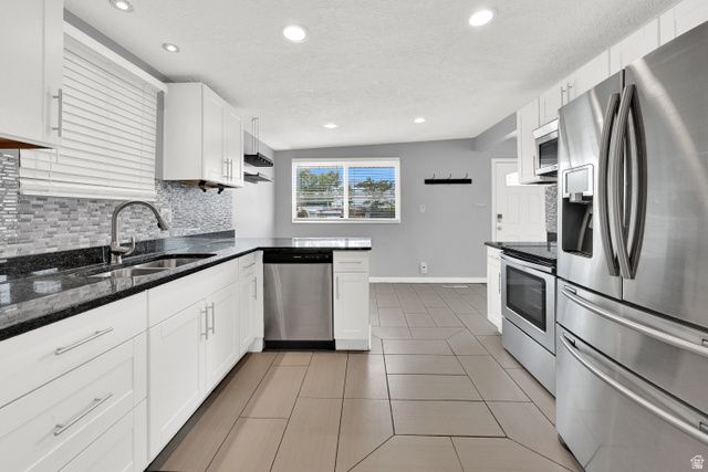 5940 S STARLITE DR, Murray, UT 84107