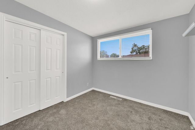 5940 S STARLITE DR, Murray, UT 84107