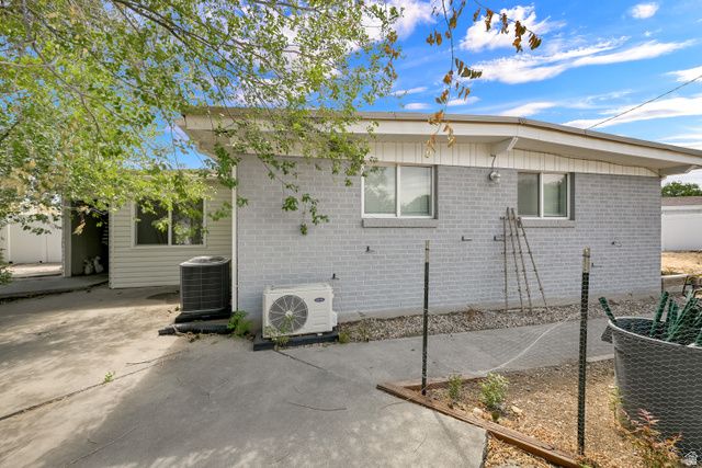 5940 S STARLITE DR, Murray, UT 84107