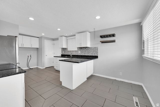 5940 S STARLITE DR, Murray, UT 84107