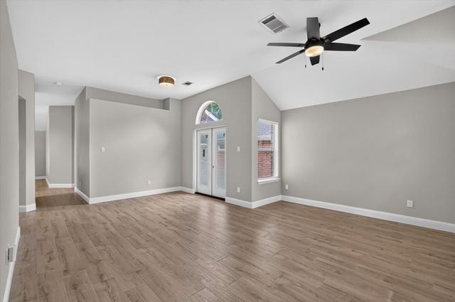 1868 Meyerwood Lane N, Flower Mound, TX 75028