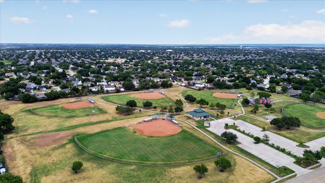 1868 Meyerwood Lane N, Flower Mound, TX 75028