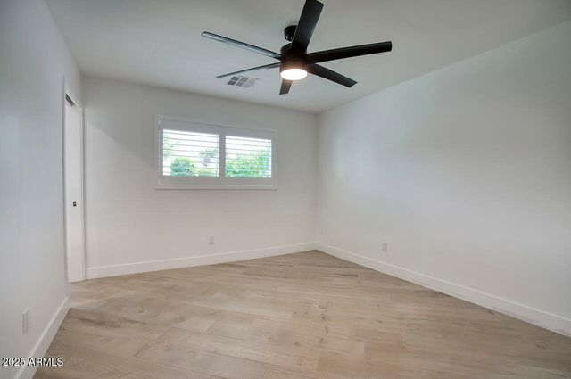 8318 E SELLS Drive, Scottsdale, AZ 85251