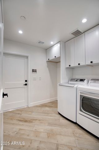 8318 E SELLS Drive, Scottsdale, AZ 85251