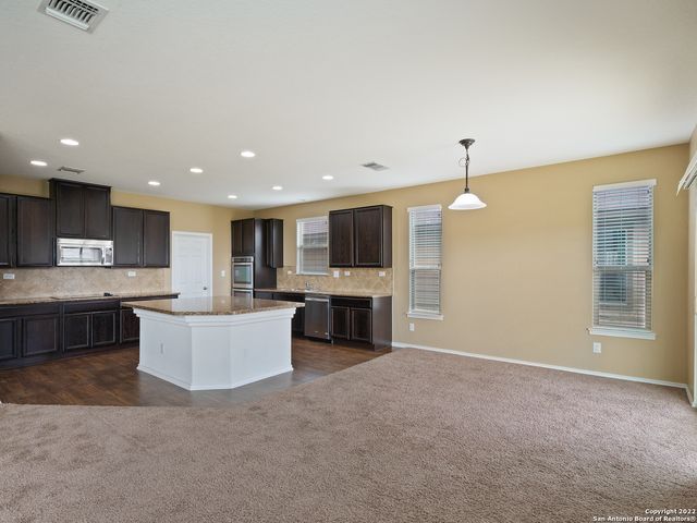 127 BASS LN, New Braunfels, TX 78130