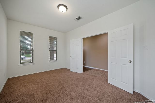 127 BASS LN, New Braunfels, TX 78130