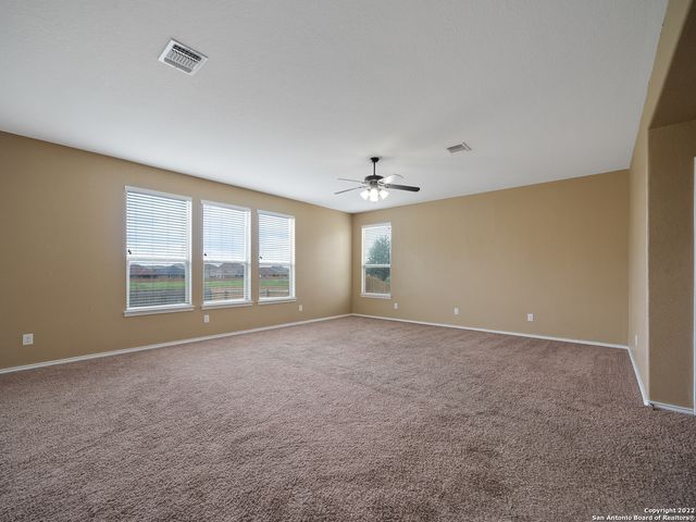 127 BASS LN, New Braunfels, TX 78130