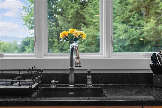 367 Sylvan Park Road, Stowe, VT 05672