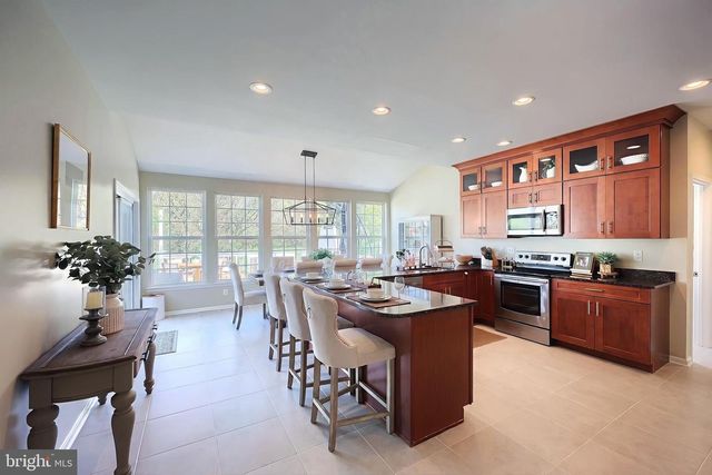 25 WILLOW WOOD CT, York, PA 17406