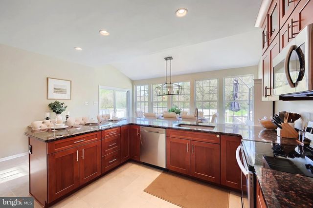 25 WILLOW WOOD CT, York, PA 17406