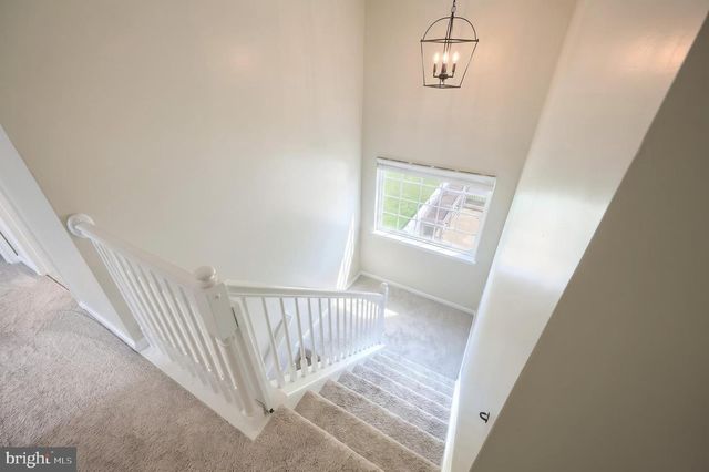 25 WILLOW WOOD CT, York, PA 17406