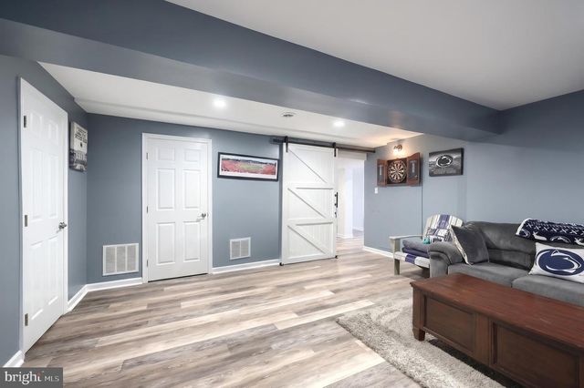 25 WILLOW WOOD CT, York, PA 17406