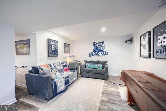 25 WILLOW WOOD CT, York, PA 17406