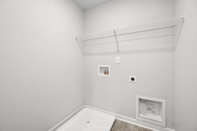 2220 Cheltenham Pl, Columbia, TN 38401