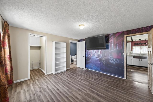 7436 West Circle NE, Fridley, MN 55432