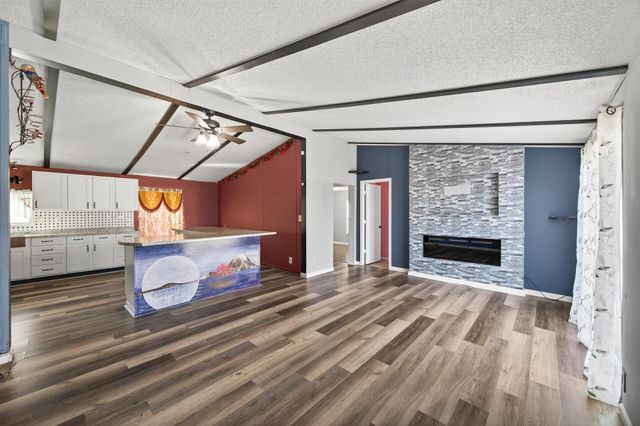 7436 West Circle NE, Fridley, MN 55432