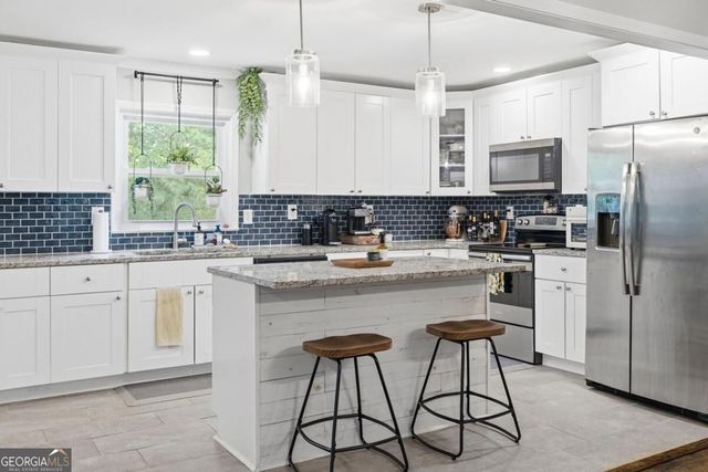 4691 Roberta Circle, Austell, GA 30106