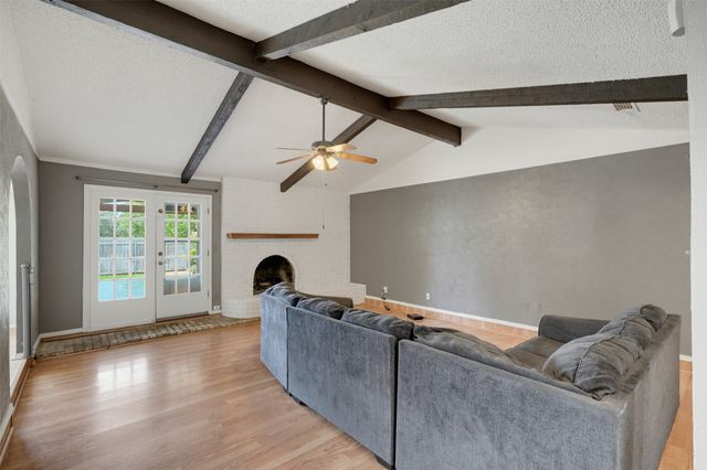 4633 Saldana Drive, Fort Worth, TX 76133