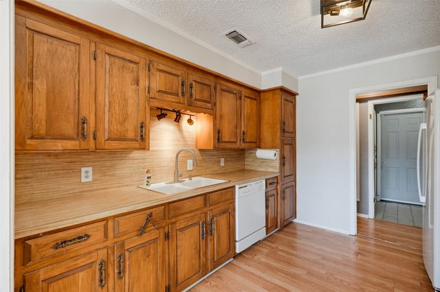 4633 Saldana Drive, Fort Worth, TX 76133