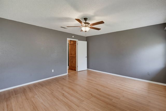 4633 Saldana Drive, Fort Worth, TX 76133
