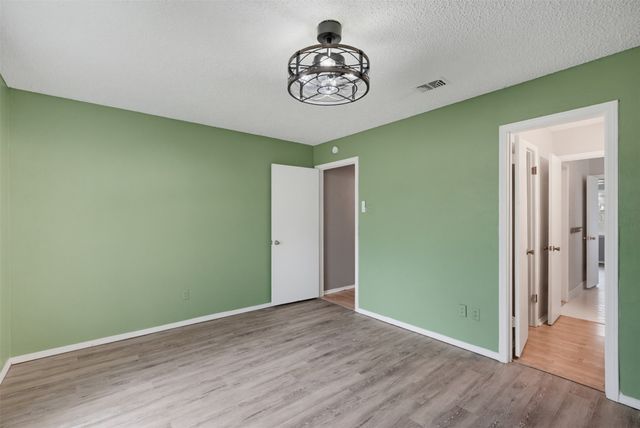 4633 Saldana Drive, Fort Worth, TX 76133