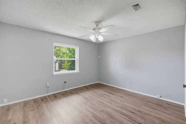 4633 Saldana Drive, Fort Worth, TX 76133