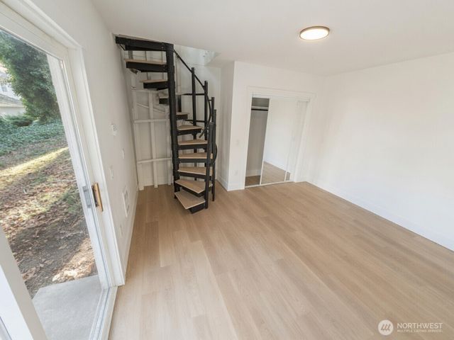 6425 7th Street NE, Tacoma, WA 98422
