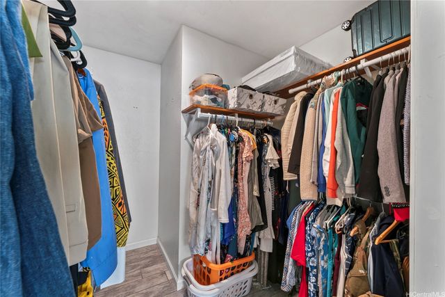 99-863 Meaala Street, Aiea, HI 96701