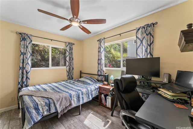 99-863 Meaala Street, Aiea, HI 96701