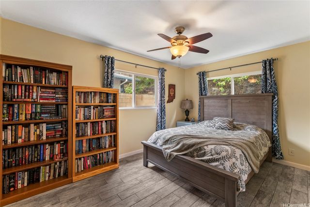 99-863 Meaala Street, Aiea, HI 96701