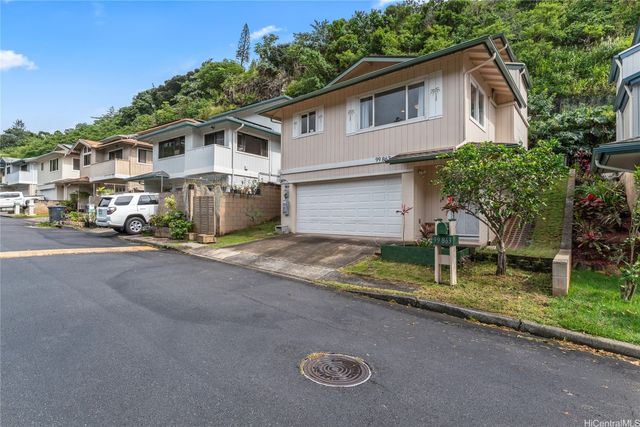 99-863 Meaala Street, Aiea, HI 96701