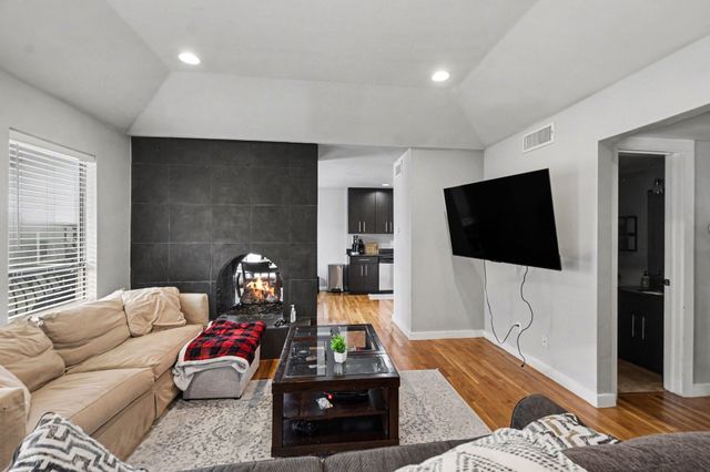5806 Birchbrook Drive 210, Dallas, TX 75206