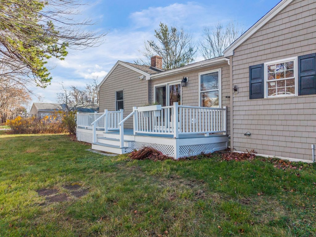 48 Howard Avenue, Wells, ME 04090 — photo 5