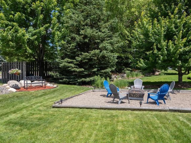 7561 Kimberly Lane N, Maple Grove, MN 55311