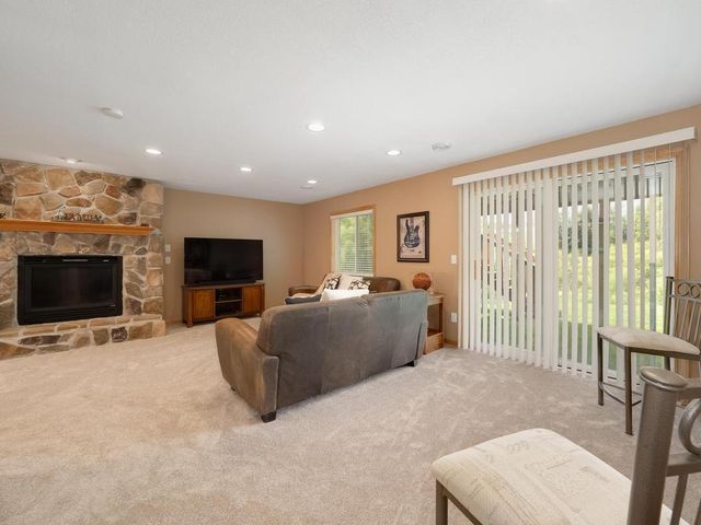 7561 Kimberly Lane N, Maple Grove, MN 55311