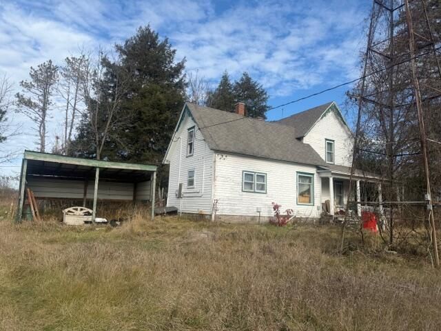 1209 S Baldwin Avenue, Fremont, MI 49412