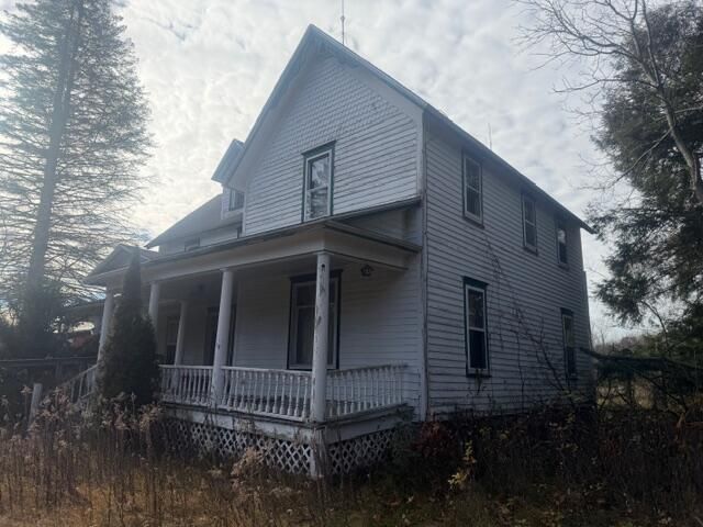 1209 S Baldwin Avenue, Fremont, MI 49412