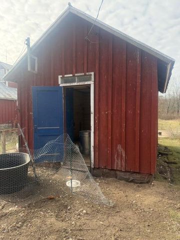 1209 S Baldwin Avenue, Fremont, MI 49412