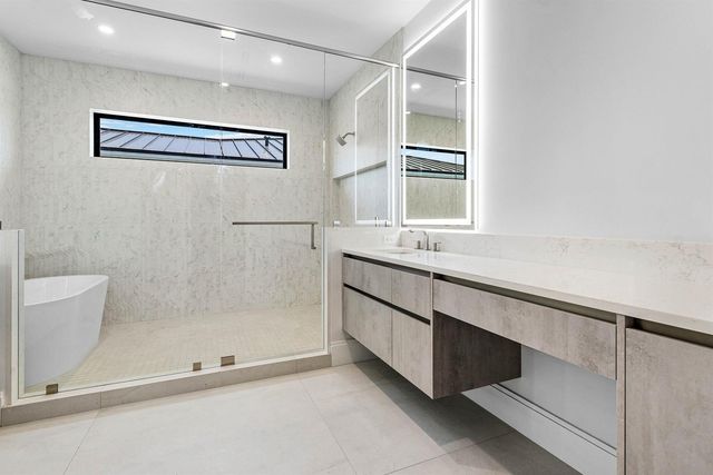 207 SE 5th Street, Delray Beach, FL 33483