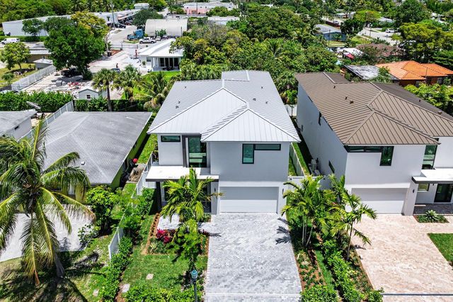 207 SE 5th Street, Delray Beach, FL 33483