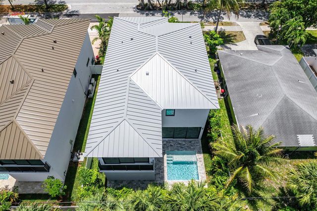 207 SE 5th Street, Delray Beach, FL 33483