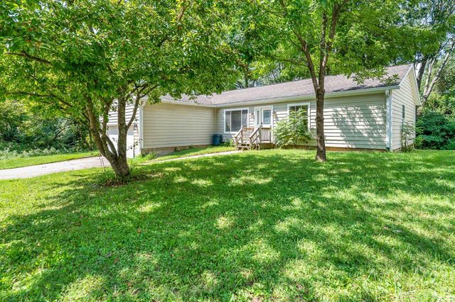 4222 W Curry Court, Bloomington, IN 47403
